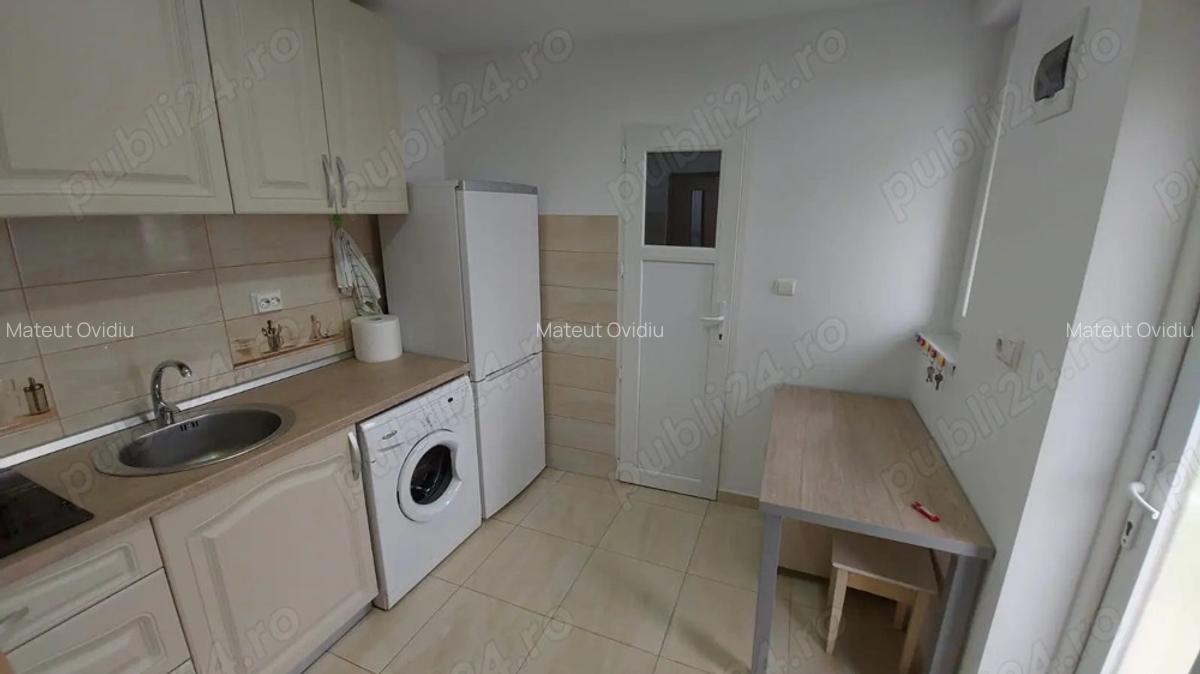 Garsoniera de inchiriat ultra central 23 mp , Str.Traian , la Curte ! - 2