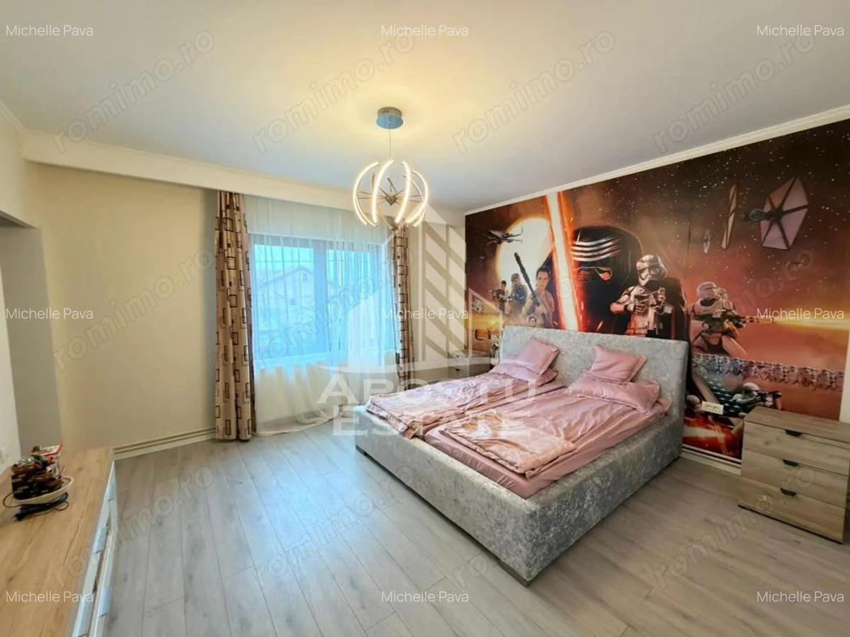 Casa individuala cu 8 camere, 750mp teren, in Mehala - 2