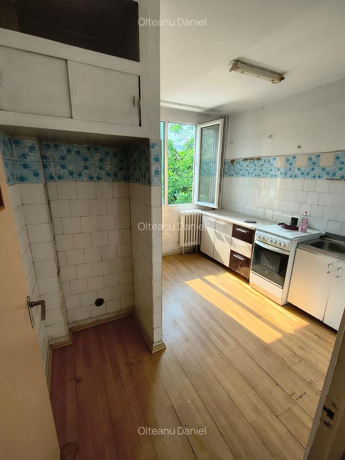 Apartament cu 2 camere decomandat în Drumul Taberei - 8