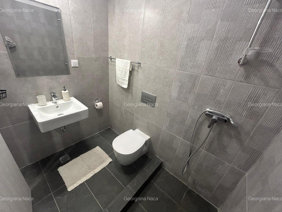 Garsoniera open space luminoasa, cu priveliste uimitoare in parcul Tineretului - 7