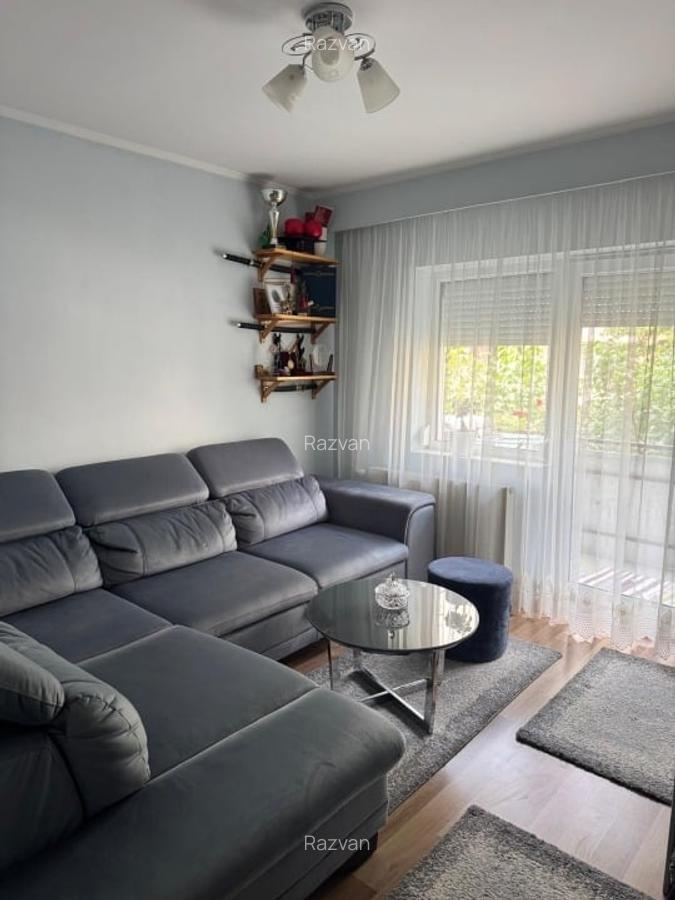 Apartament 4 camere, 2 bai, 2 balcoane etaj 1,Micro 17 - 4