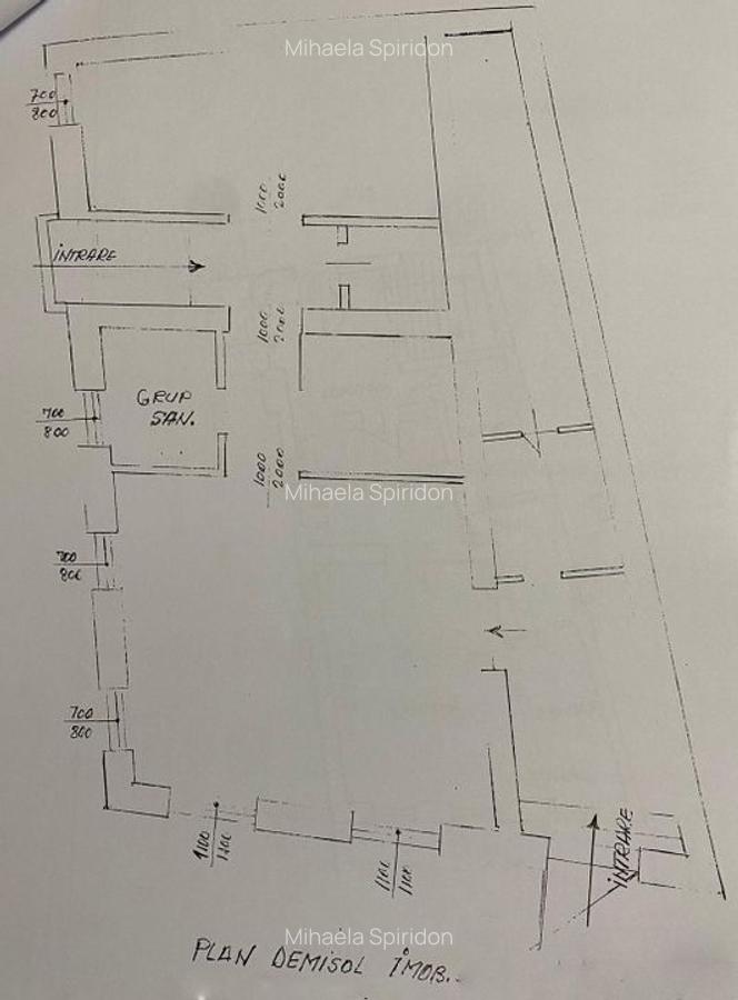 CASA SINGUR CURTE IN ZONA CENTRALA A BRASOVULUI - 7