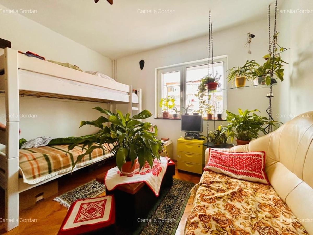 Apartament cu 4 camere decomandat, mobilat în Grigorescu - 1