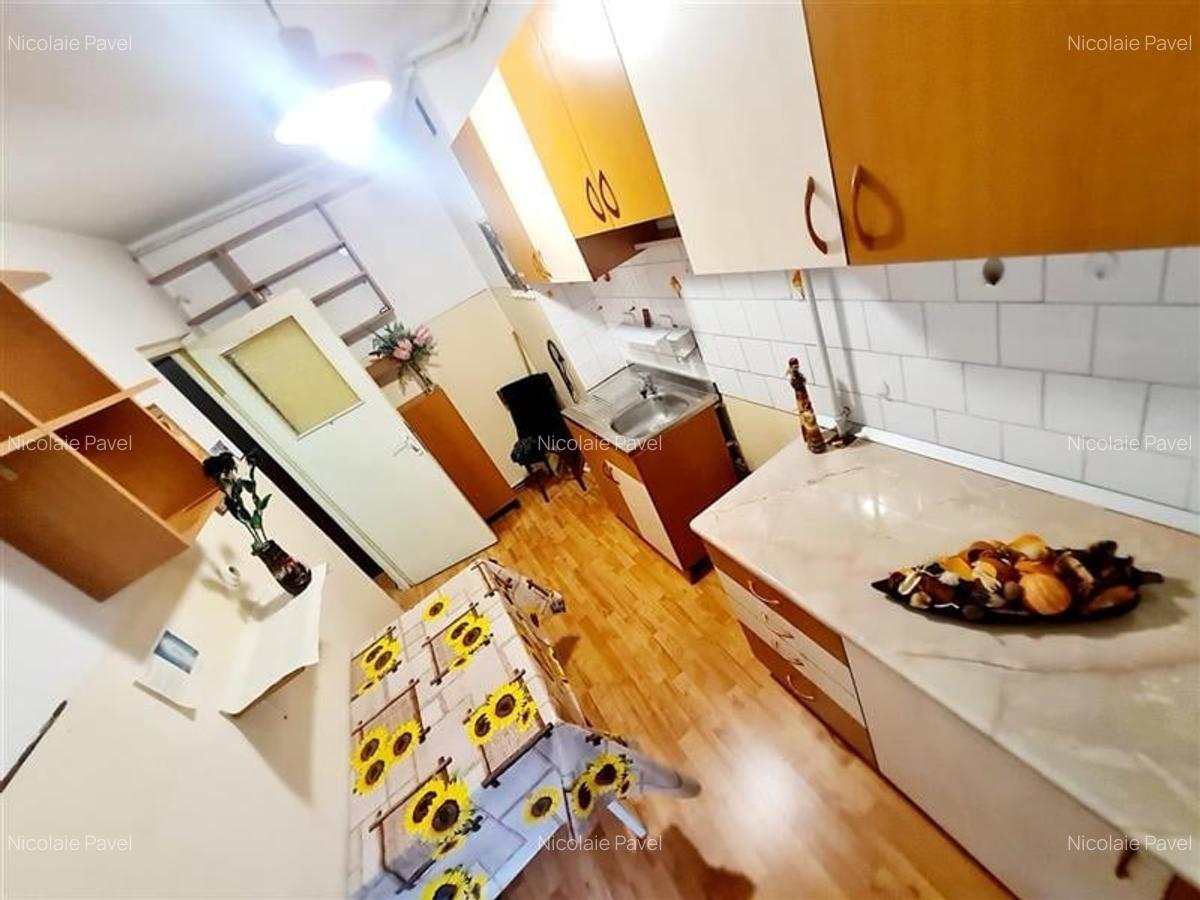 3D! Regim vila, view panoramic, structura decomandata, etaj 2, Central, Brasov - 15