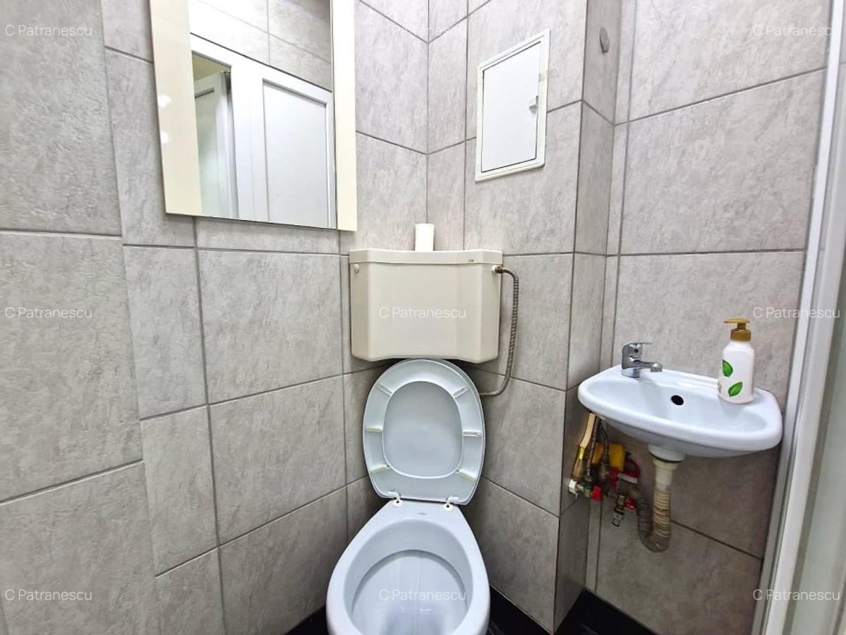 Spatiu comercial cu vad excelent - vis-a-vis de Spitalul Obregia - 9