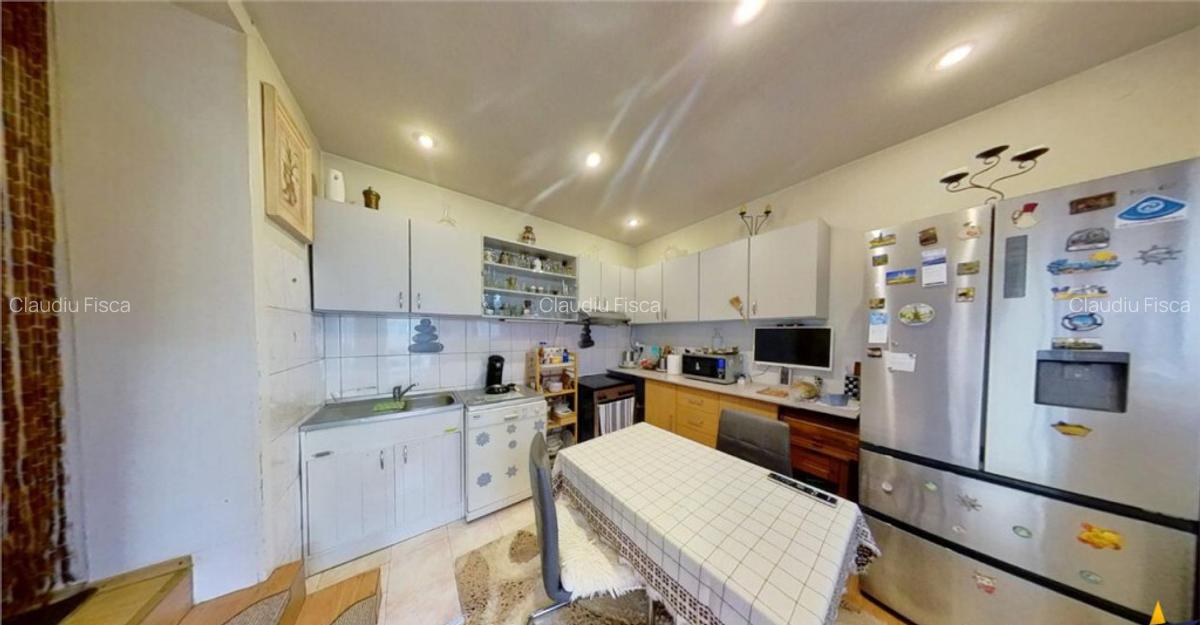 LIVE! Resedinta notabila, 5 camere, 2 garaje, limitrof 7 Noi - 12