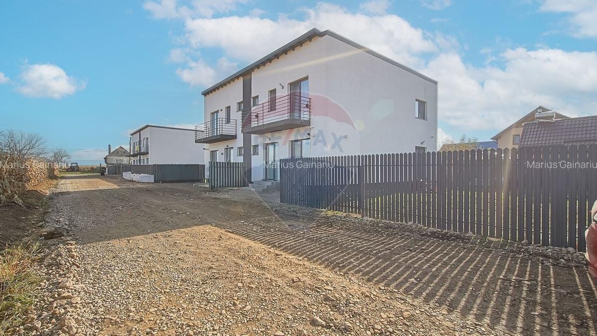 Casa Moderna De Vanzare Cartier Izvor-Finisaje premium Mutare Imediata - 1