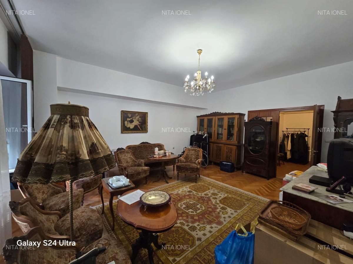 Apartament cu 3 camere decomandat, mobilat în P-ța Victoriei - 10