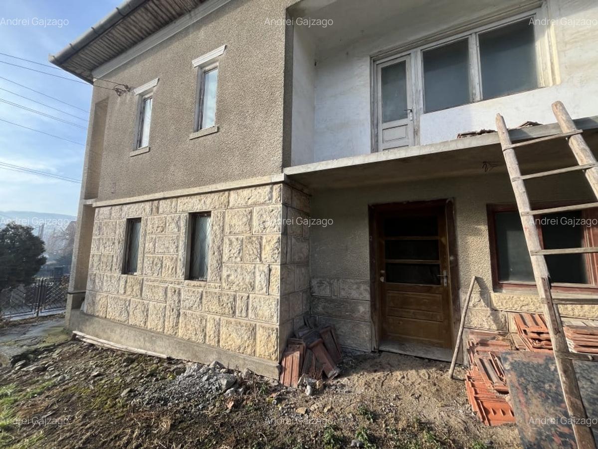 Teren cu casa renovabila in Suceag - 4