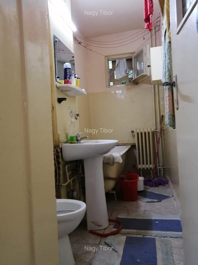 De vanzare apartament cu 2 camere, la 350 metri de Iulius Mall, etaj 1 - 4