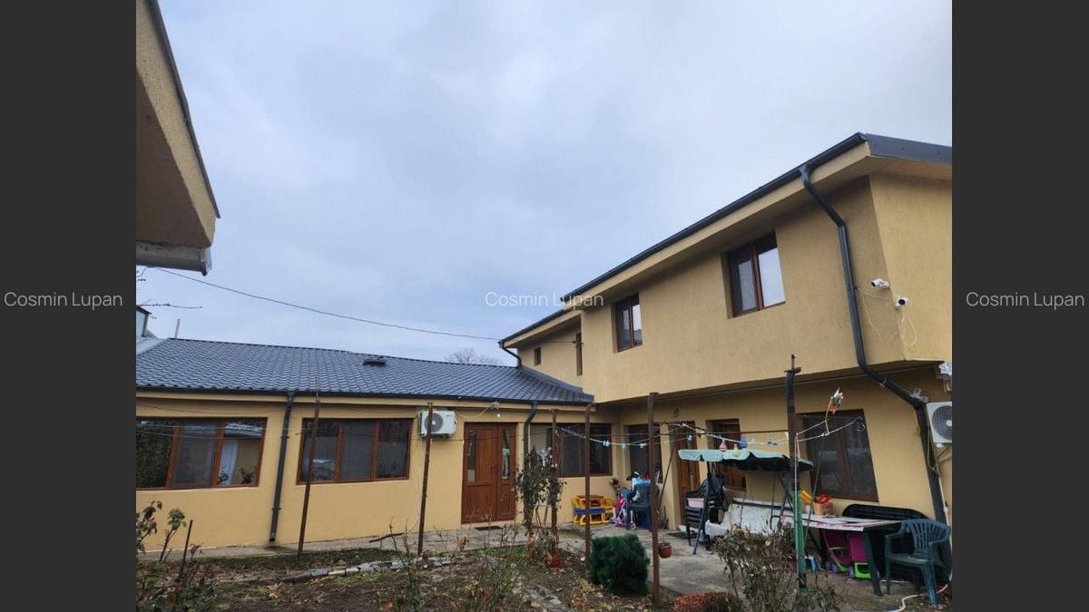 Comision 0 Casa de vanzare 3 camere pe Str. Miron Costin - 7