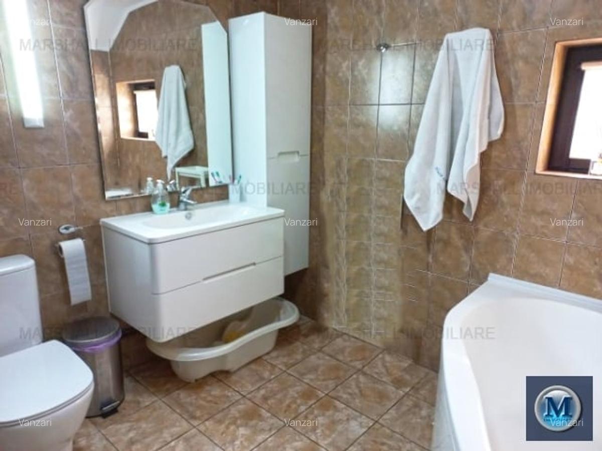 Vila cu 5 camere de vanzare in Strejnicu, 243.92 mp #14654 - 15