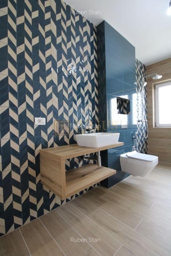 Casa zona Lunei, 5 camere + 3 bai, centrala proprie, prima inchiriere - 30