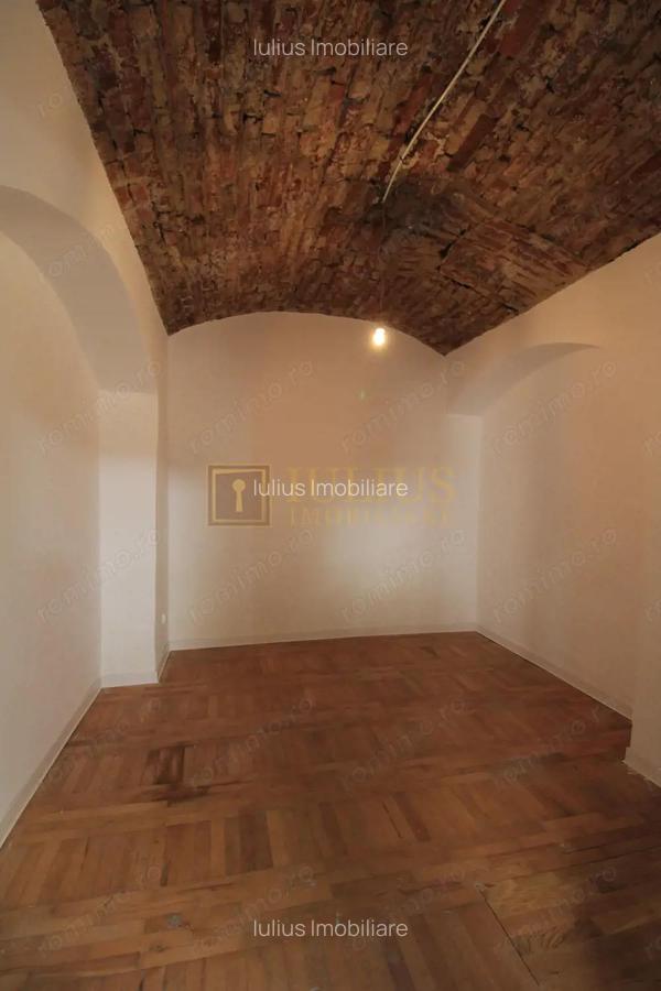 Piata Unirii/VASILE ALECSANDRI; ap 2 camere/et1 + incapere/parter + pivnita. - 15