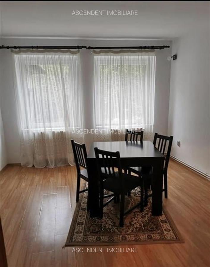 Apartament cu 2 camere, Teatrul Dramatic - 1