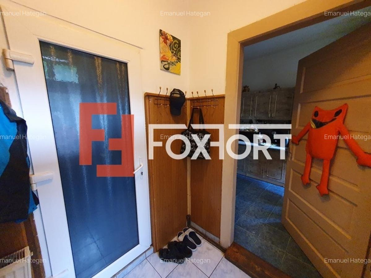 Apartament cu 3 camere nedecomandat, mobilat în P-ța Maria - 23