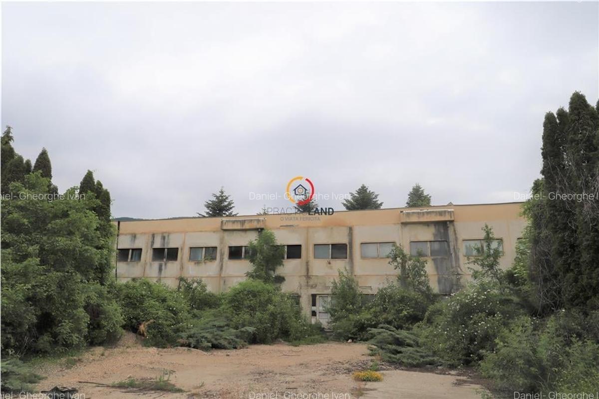 Spațiu comercial, 3725 mp în Central - 4