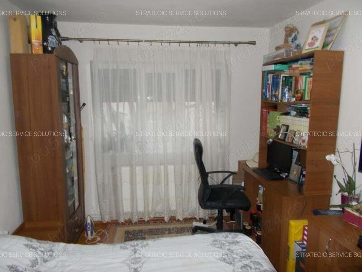 Apartament 3 camere decomandat, Timisoara, zona C. Martirilor, et. 4 acoperis, mobilat, utilat - 15