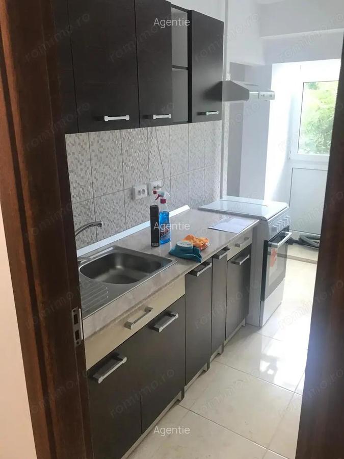 Apartament 3 camere. CENTRAL. Piata Alba Iulia - 4