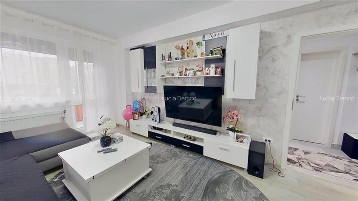 TUR 3D! Decomandat, mobilat, accesorizat, balcon,spatii depozitare,loc parcare, - 13