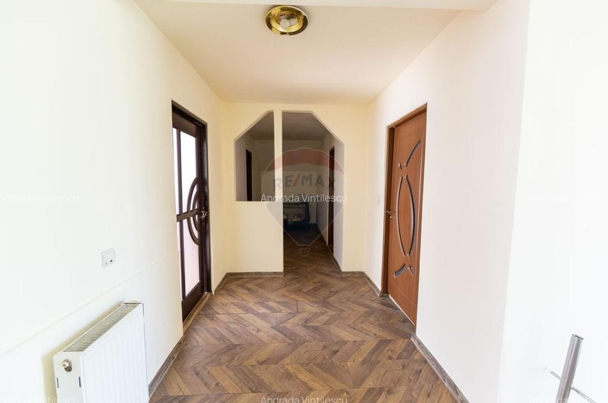 Casa individuala 5 dormitoare si teren 804 mp-Baciu Sacele - 13