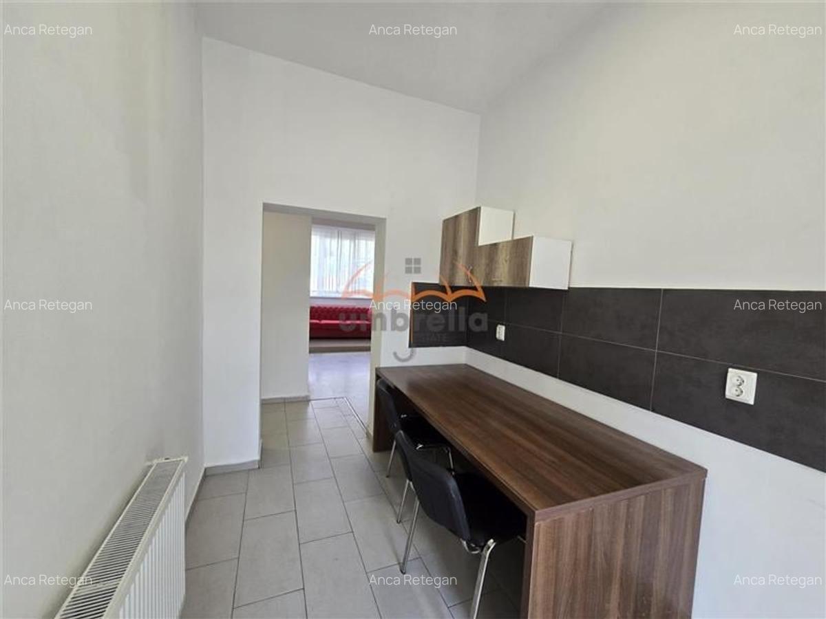 DE INCHIRIAT ap 2 camere , modern, parcare, gradina , 420 euro - 9