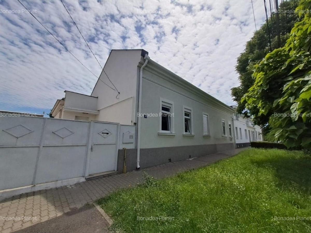Casă cu 10 camere în Mehala - 3