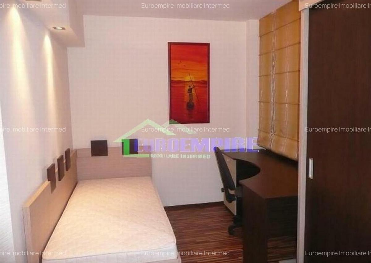 Apartament 3 camere de inchiriat in centrul Constan?ei - 8