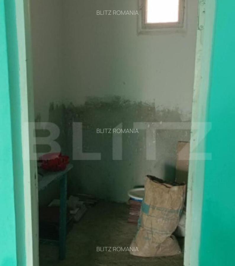 Casa cu 3 camere, bucatarie si baie, 105 mp ?i un teren de - 13