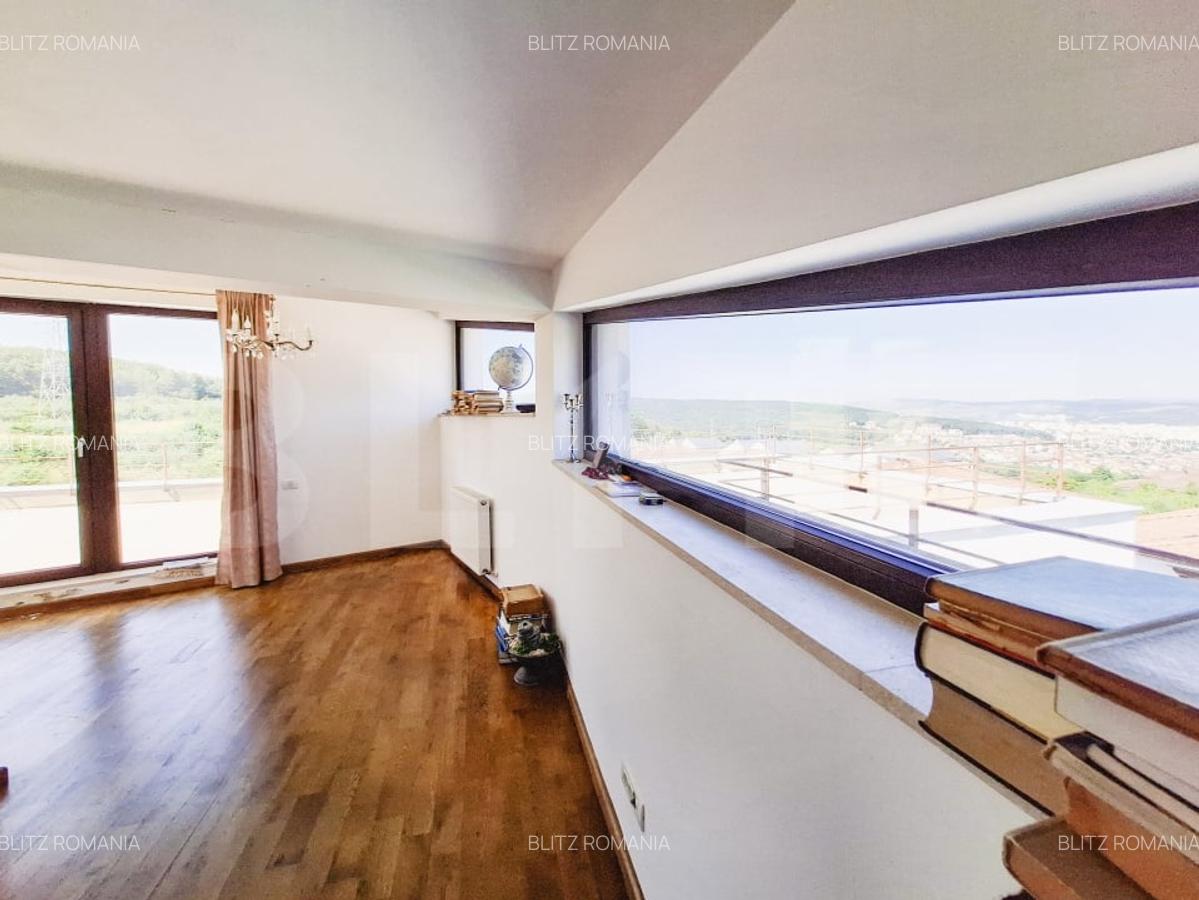 Casa deosebita in Europa, 265 mp utili, 640 mp teren, garaj dublu - 18