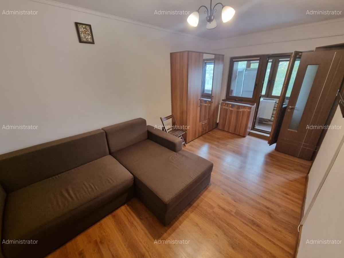 Garsoniera zona Trocadero - 1