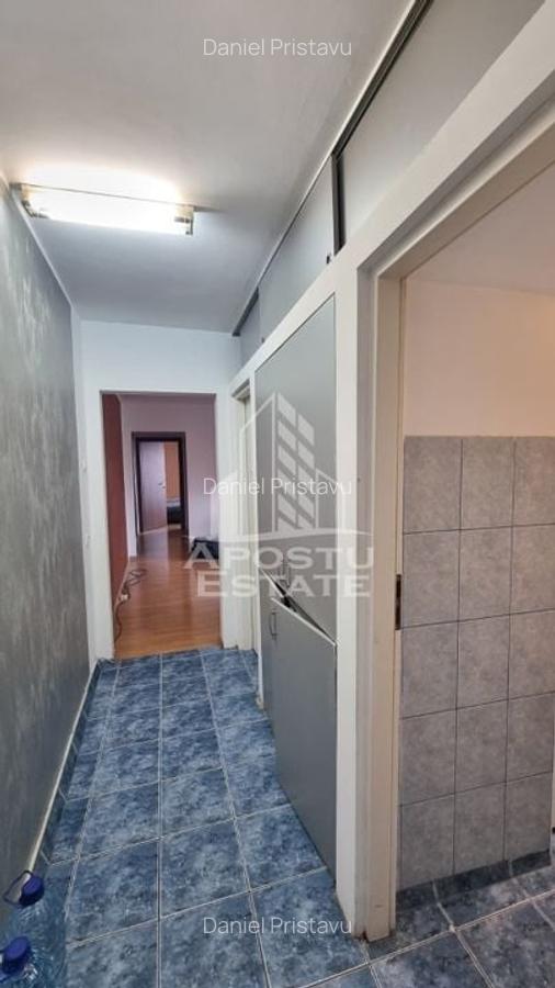 Apartament cu 3 camere, etaj intermediar, zona Dacia - 2