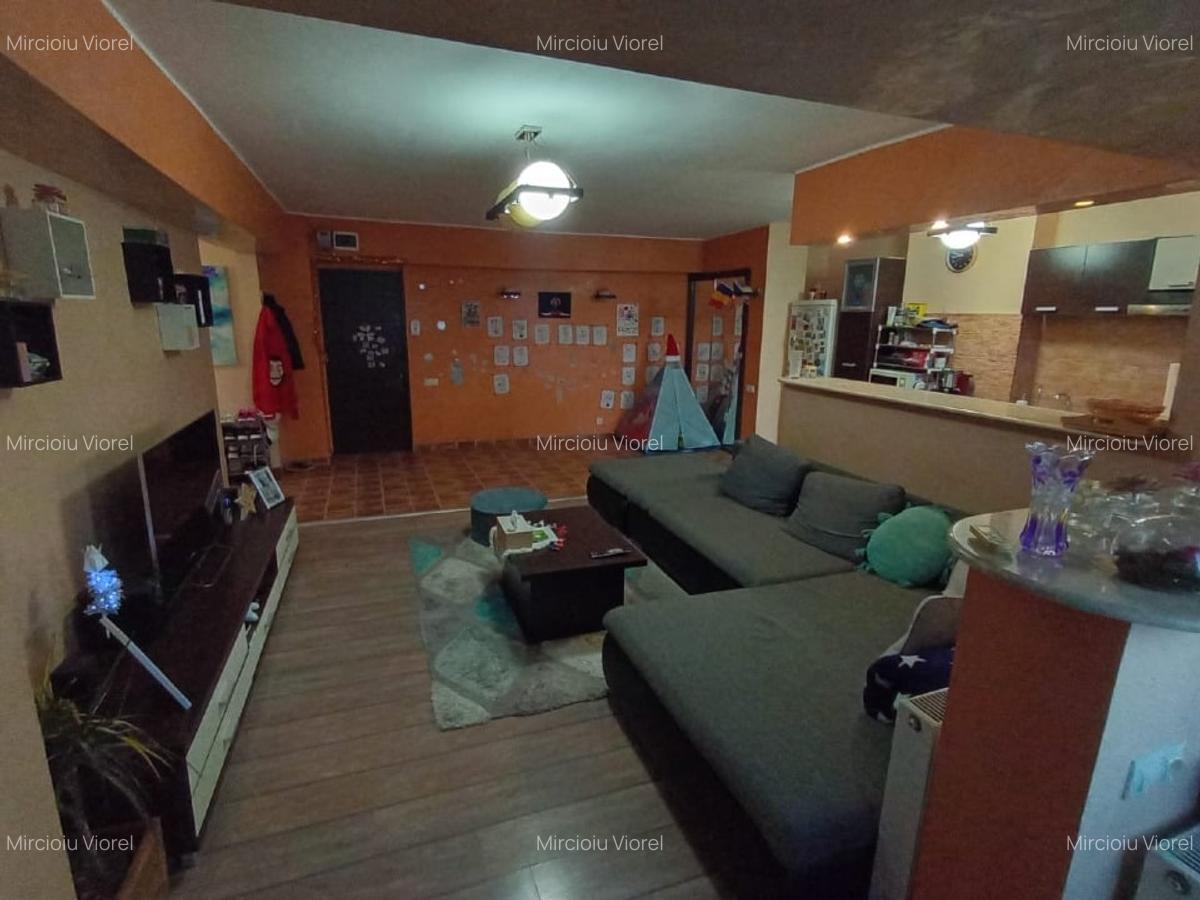 Apartament 3 camere, intre Gorjului si Pacii, propietar - 2