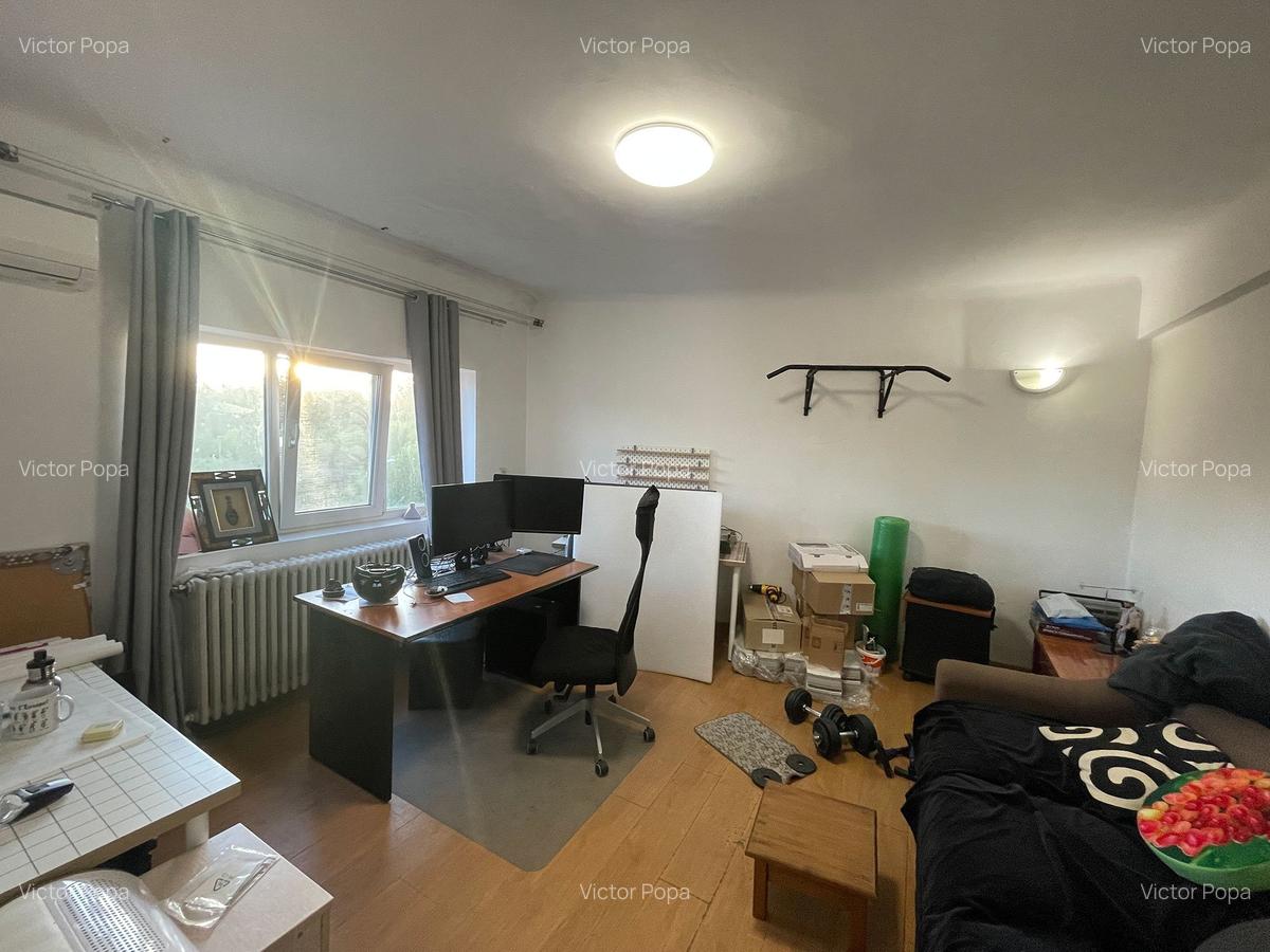 5 camere mansarda vis-a-vis de Palatul Cotroceni - 5