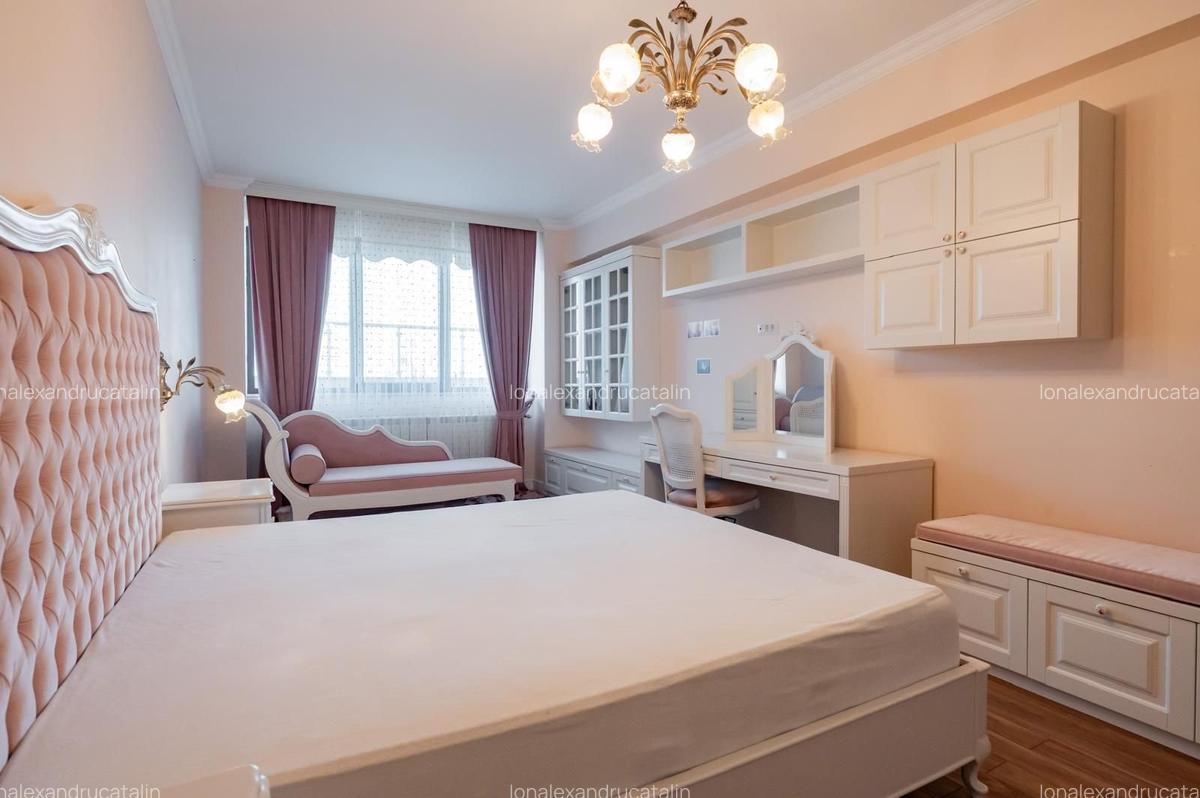 Statiunea Mamaia- Apartament 6 camere 517mp, mobilat-utilat complet - 19 Statiunea Mamaia- Apartament 6 camere 517mp, mobilat-utilat complet - 19
