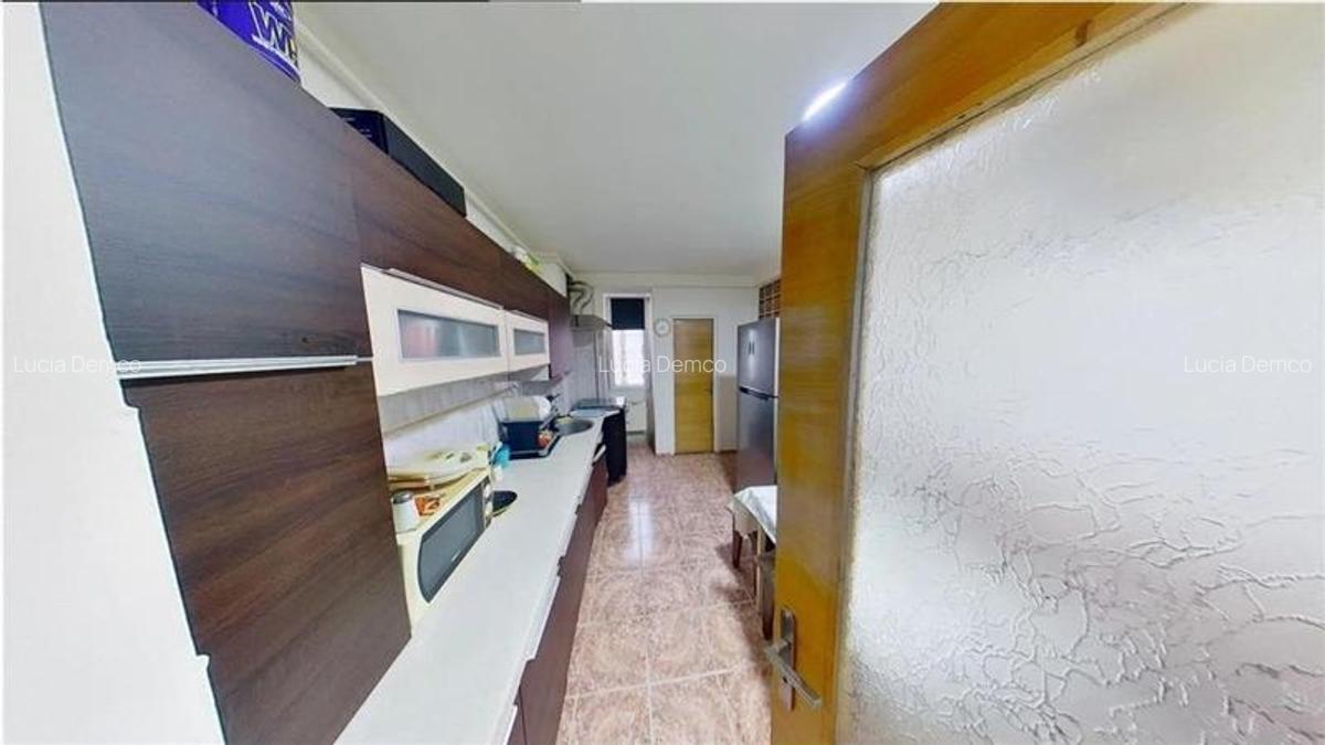 Apartament cu 3 camere decomandat, mobilat în Centrul Civic - 2