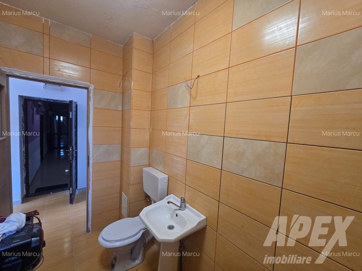 Spațiu comercial, 36.35 mp în Drumul Taberei - 8