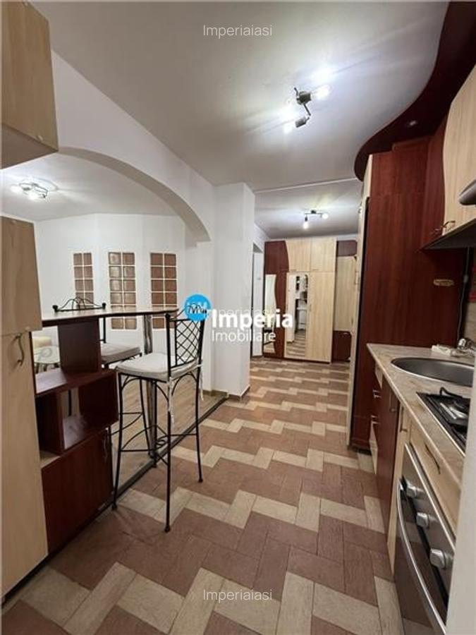 Inchiriez apartament 2 camere, open space, Podul de Fier - 3