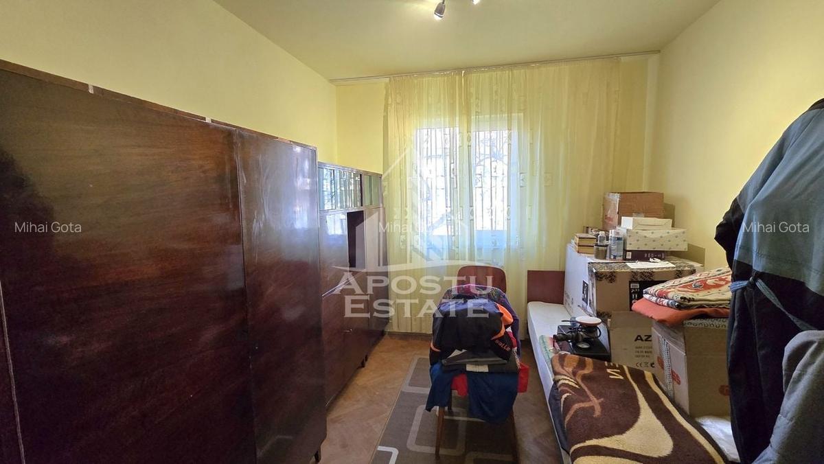 Apartament 3 camere, etaj 3, centrala proprie, zona Circumvalatiunii - 8