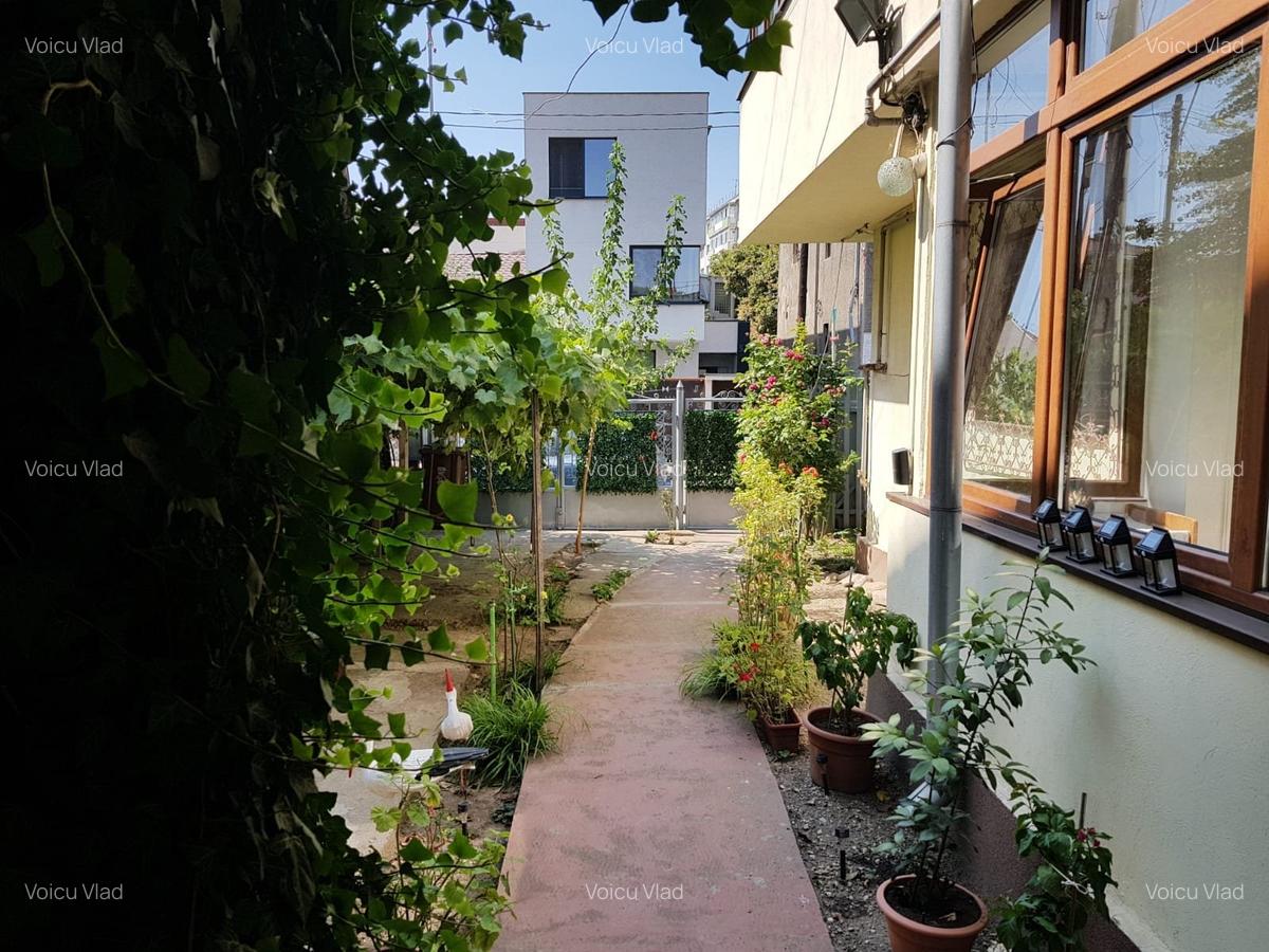.DOMENII,2 CAMERE IN VILA,MOBILATE,TERASA,CURTE,CENTRLA PROPRIE.580 EURO - 12