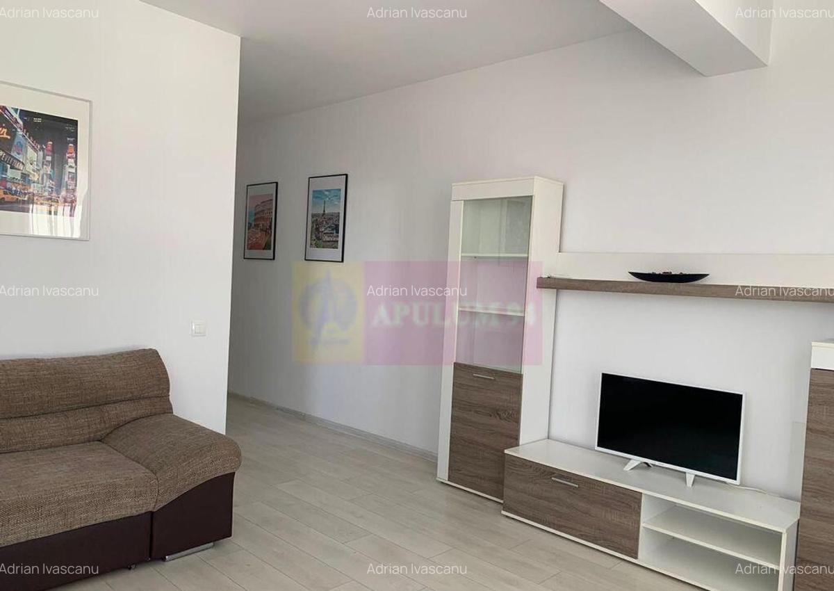 Garsoniera spa?ioasa cu bucatarie separata ?i balc... - 3