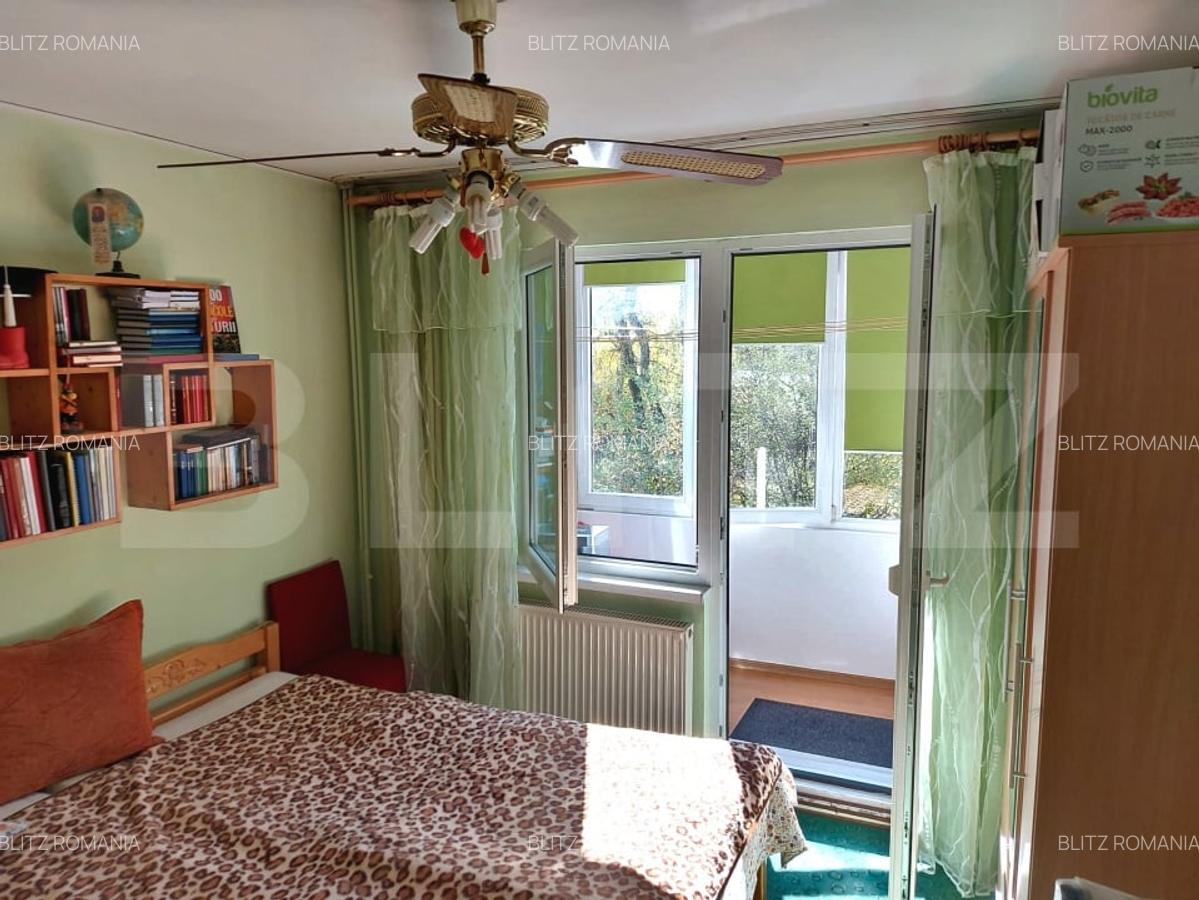 Apartament de vanzare, cu garaj si pivnita, zona Tudor - 5