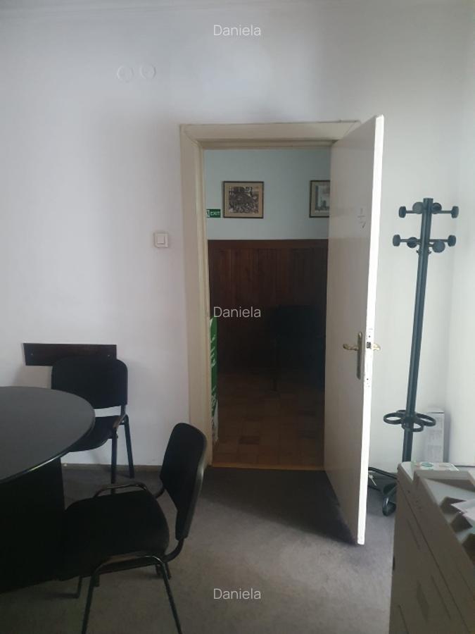 Apartament 4 camere ultracentral bl. Patria - 9
