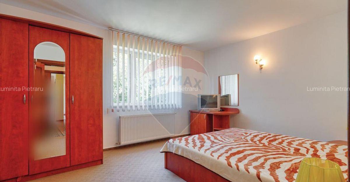 Casa / Vila cu 8 camere de vanzare in zona Valea Rasn... - 8