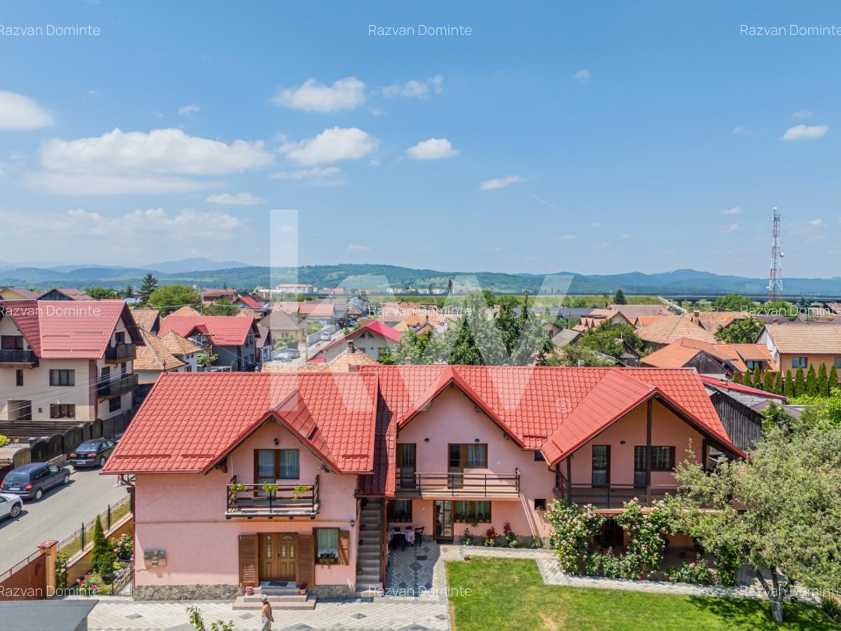 Vila spatioasa de vanzare Rasnov, turism / resedinta, teren 786 mp | Comision 0% - 3