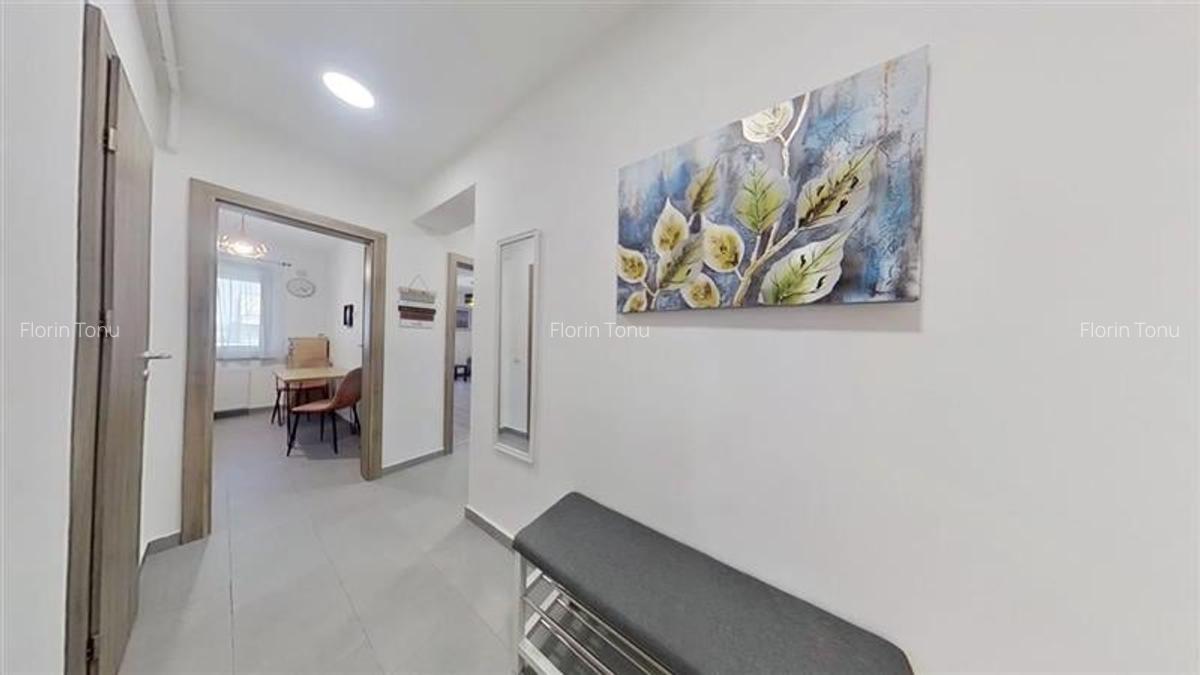 Tur Virtual! Garsoniera, decomandata, Platinum Residence, Tractorul, Brasov - 4