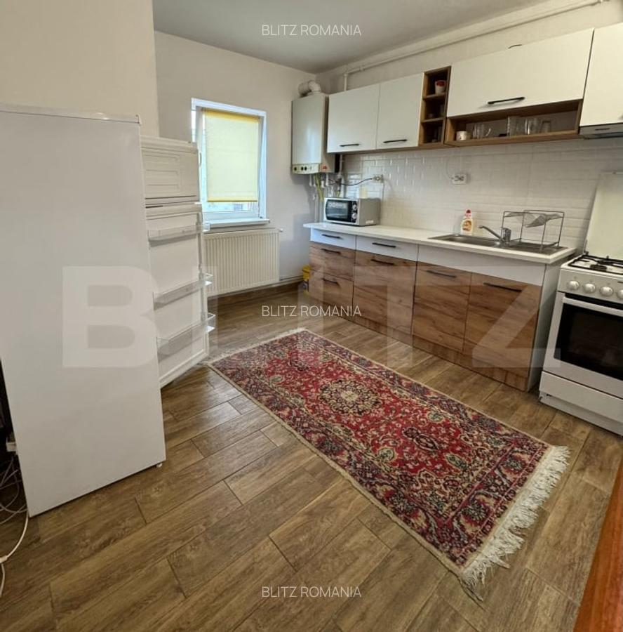 Apartament cu 3 camere, zona Dumbrava - 9