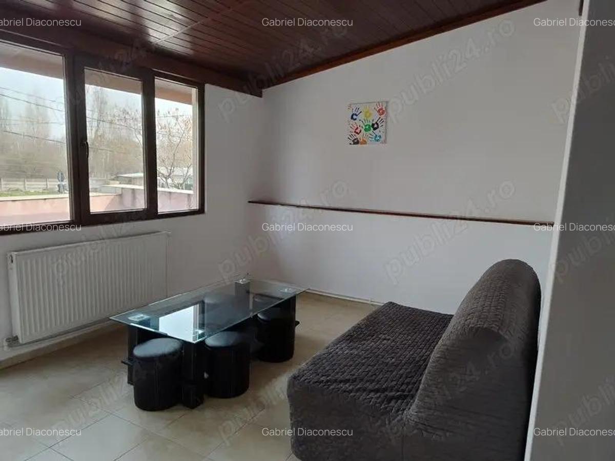 Vila 4 camere sos alexandriei 600 euro - 2