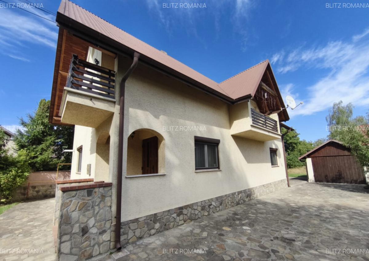 Casa 5 camere, zona ultracentrala, 1500mp teren, Radauti - 2