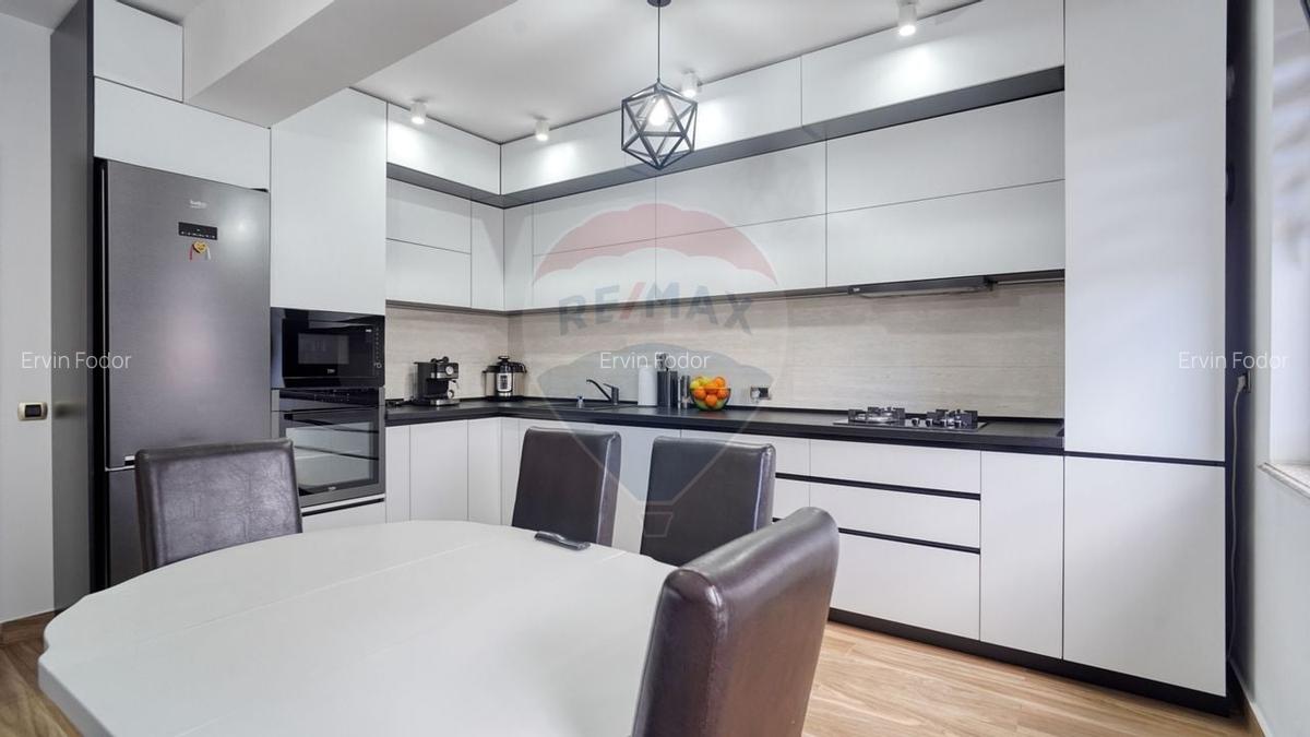 Apartament cu 3 camere de vanzare in Isaran Tractorul - 10